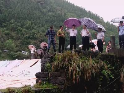 抗洪救災|邵陽書記市長奔赴新寧水廟、黃龍、回龍等地督促抗洪救災工作!最關心的還是受災群眾!